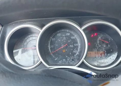 2011 Nissan Versa 1.8S z USA, uszkodzony, nr VIN 3N1BC1AP3BL461364